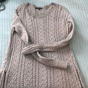 Oatmeal sweater with zipper details
